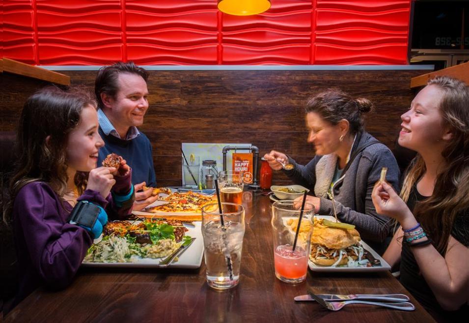 What are the Key Factors that Determine the Success of a Casual Dining Family Restaurant?